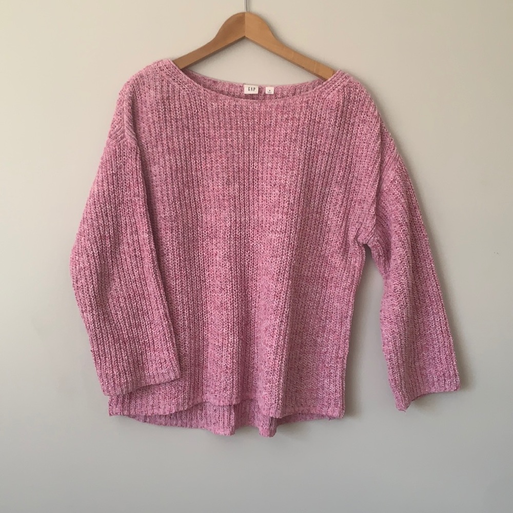 Pink GAP winter sweater for women size medium. Adorable!